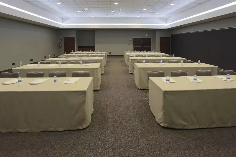 فندق City Express By Marriott Salina Cruz