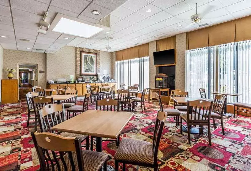 Отель Quality Inn Easton