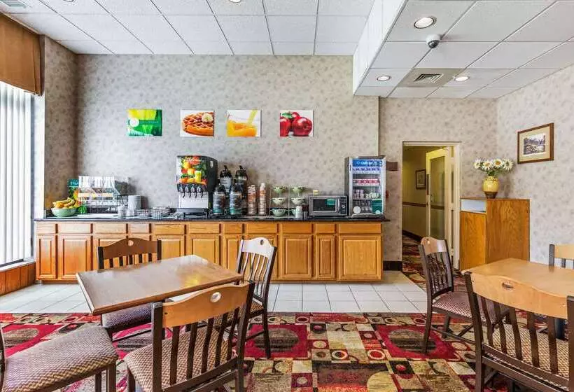 Отель Quality Inn Easton