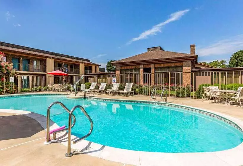 Отель Quality Inn Easton