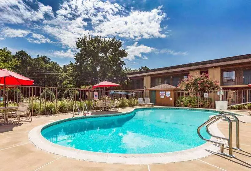 Отель Quality Inn Easton