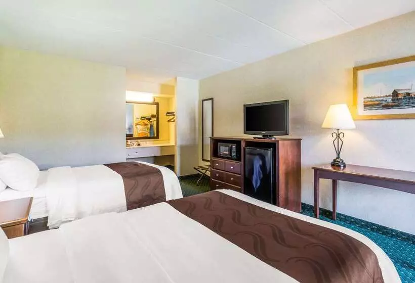 Отель Quality Inn Easton