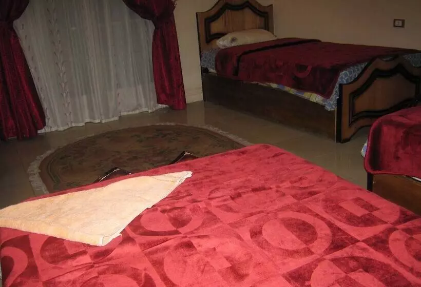 Hotel Great Alexander Hostel