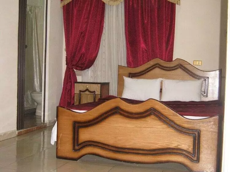 Hotel Great Alexander Hostel