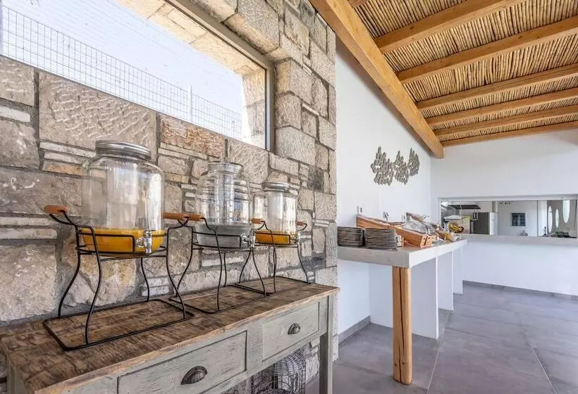 Hotel Kouros Home & Suites