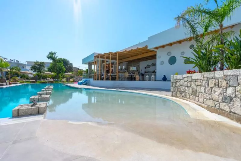 Hotel Kouros Home & Suites