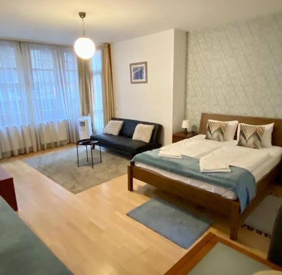 Отель Lord Residence