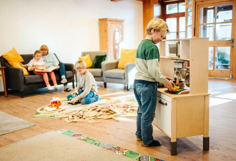 בית מלון כפרי Bergresort Gerlitzen By Alps Resorts