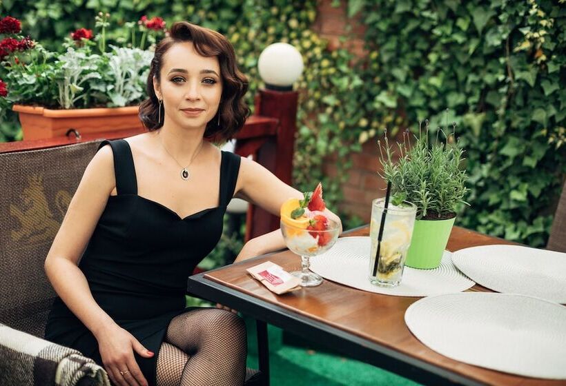 Nota Bene Hotel & Restaurant