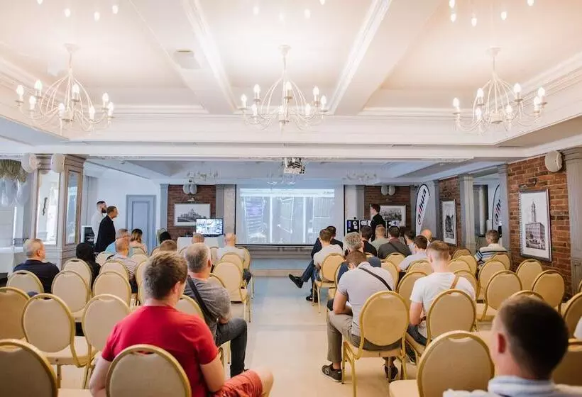 Nota Bene Hotel & Restaurant