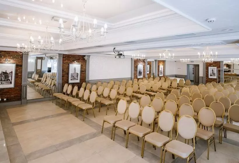 Nota Bene Hotel & Restaurant