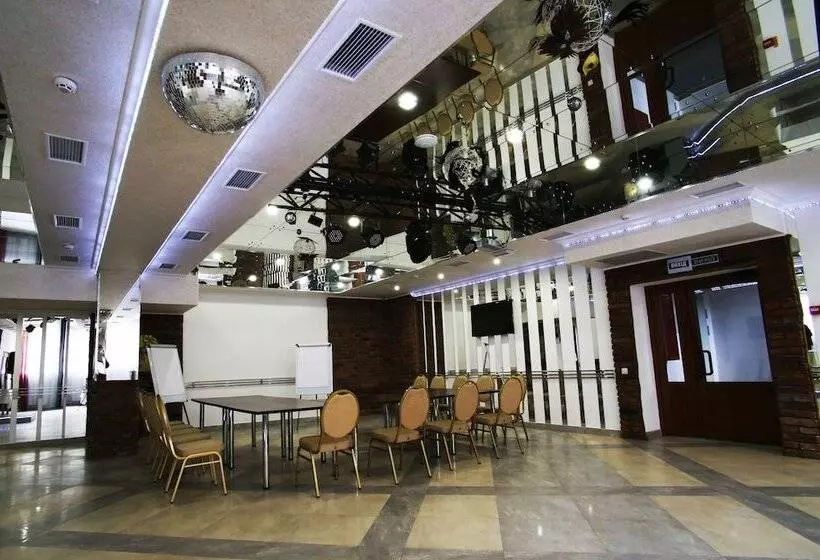 Nota Bene Hotel & Restaurant