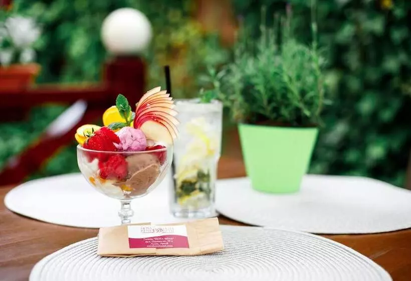 Nota Bene Hotel & Restaurant