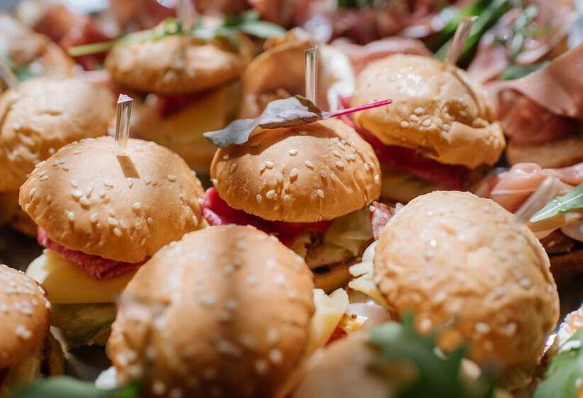 Nota Bene Hotel & Restaurant