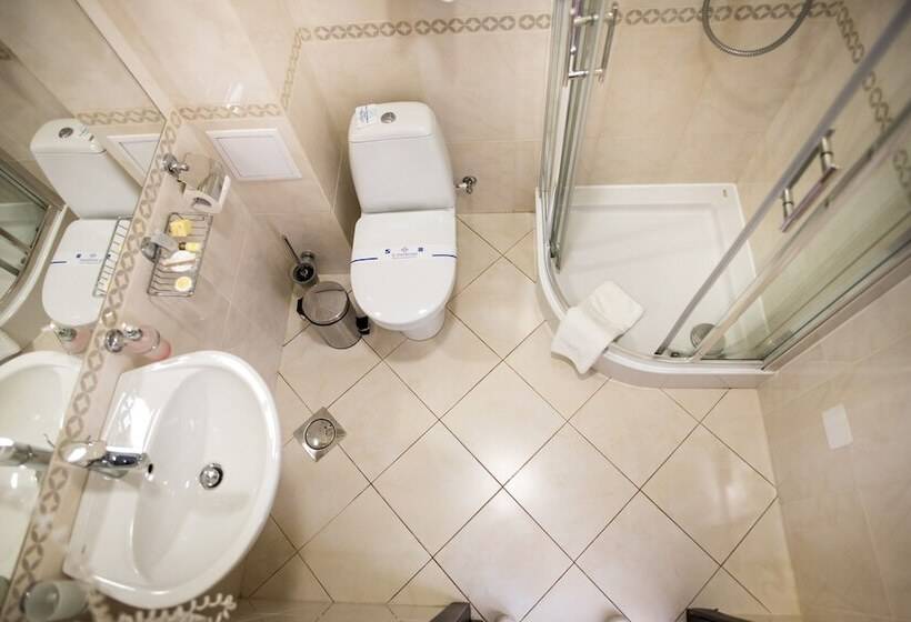 Nota Bene Hotel & Restaurant