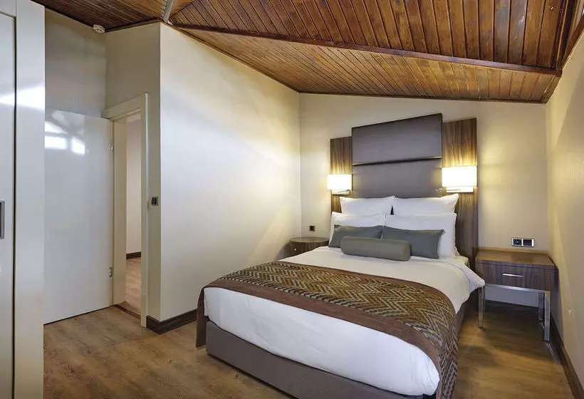 Hotel Ramada Resort By Wyndham Akbuk All Inclusive