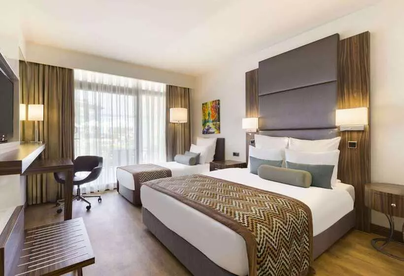 Hotel Ramada Resort By Wyndham Akbuk All Inclusive