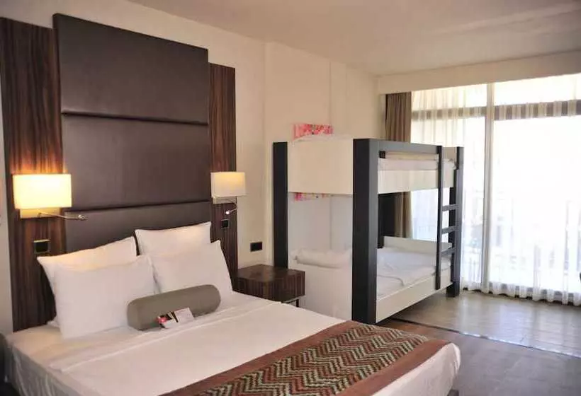 Hotel Ramada Resort By Wyndham Akbuk All Inclusive