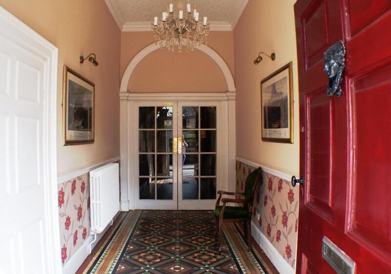 فندق The Bank House