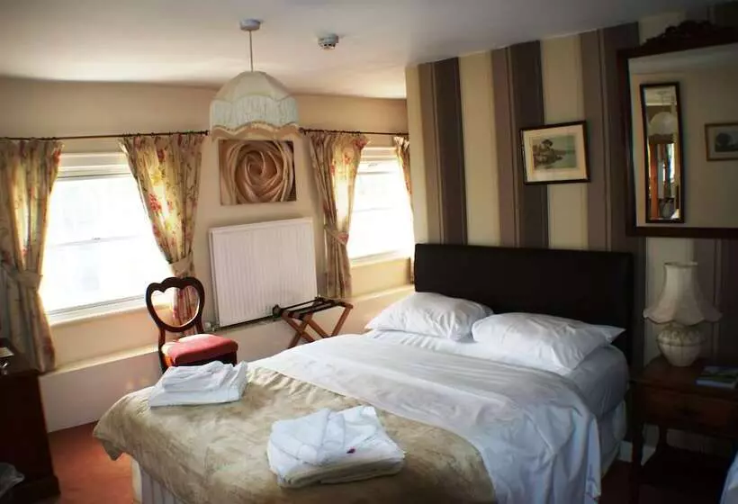 Отель The Bank House