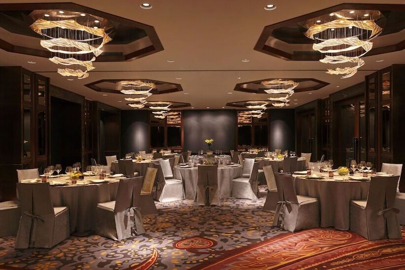 فندق The Roseate