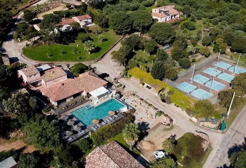 اقامتگاه Résidence U Pirellu