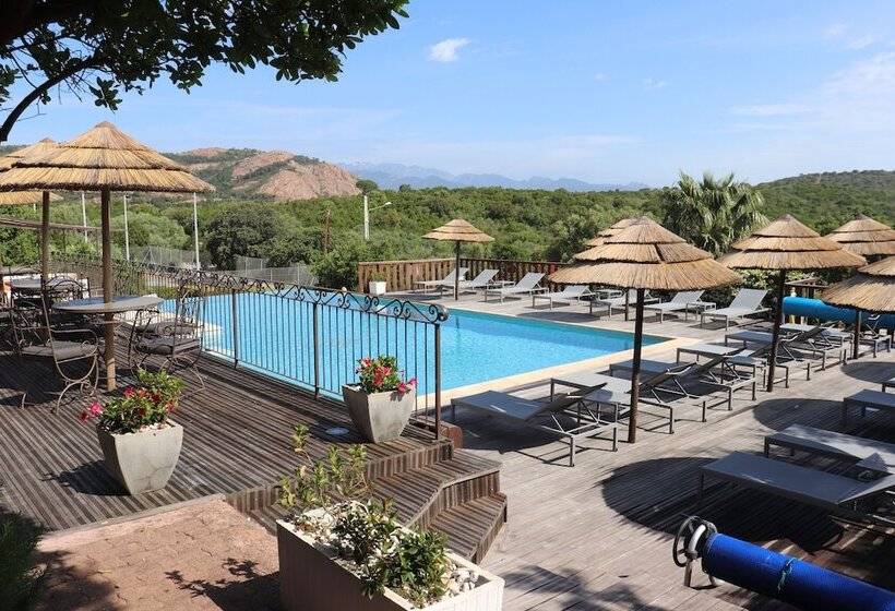 اقامتگاه Résidence U Pirellu