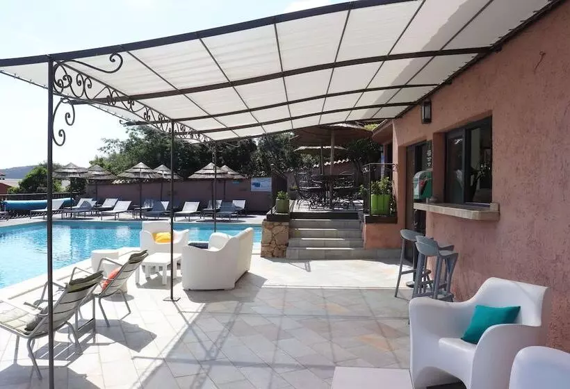 اقامتگاه Résidence U Pirellu