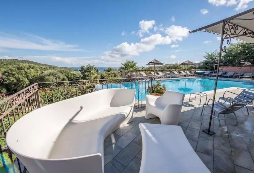 اقامتگاه Résidence U Pirellu