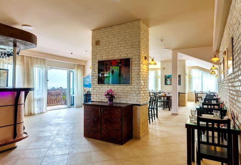 Salvadore Holiday Hotel & Aqua Zone Gelendzhik