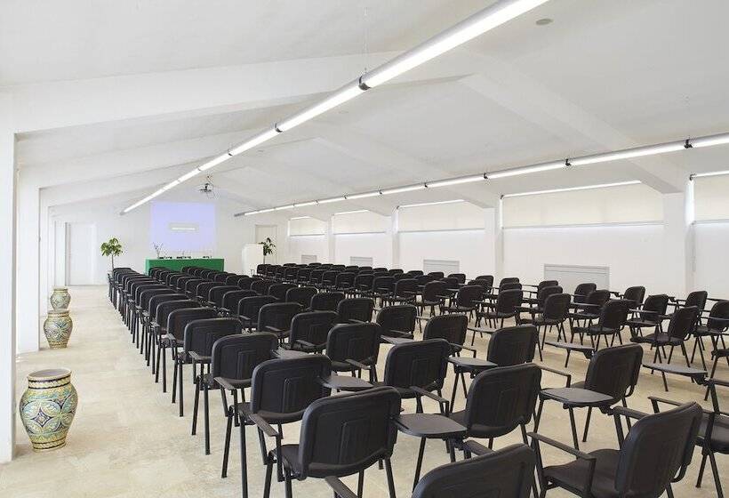 Отель Borgo Di Luce I Monasteri Golf Resort & Spa