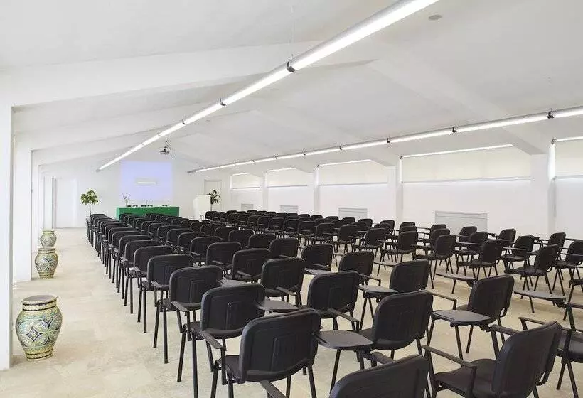 Hotel Borgo Di Luce I Monasteri Golf Resort & Spa