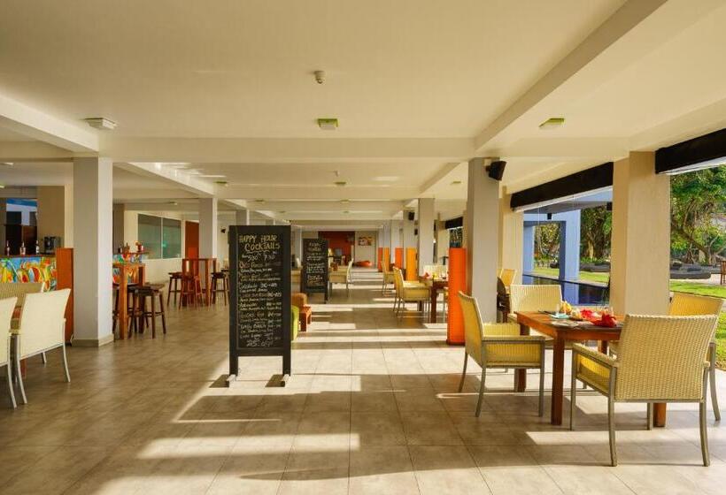 Отель Cocobay Unawatuna