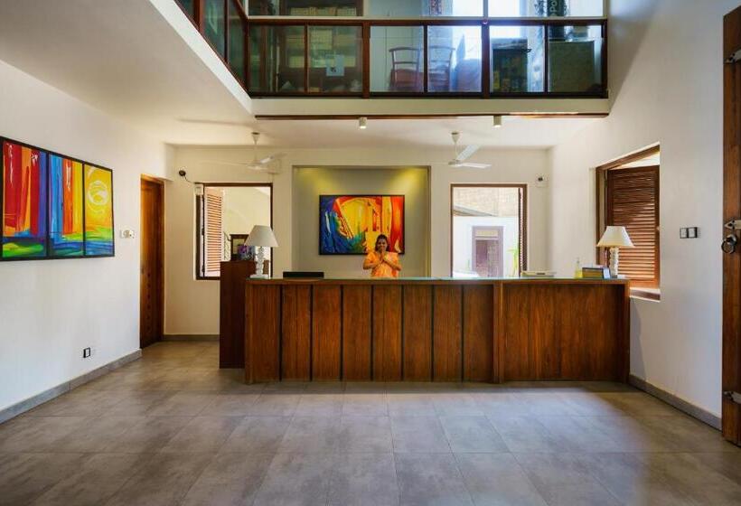 Отель Cocobay Unawatuna