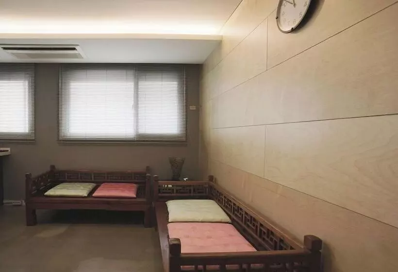 Отель Dada Insadong