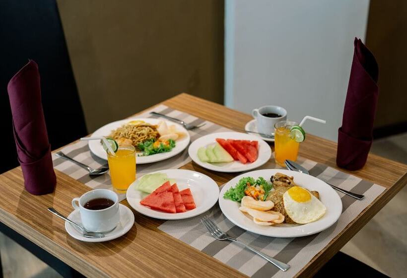 Everyday Hotel Kuta Central