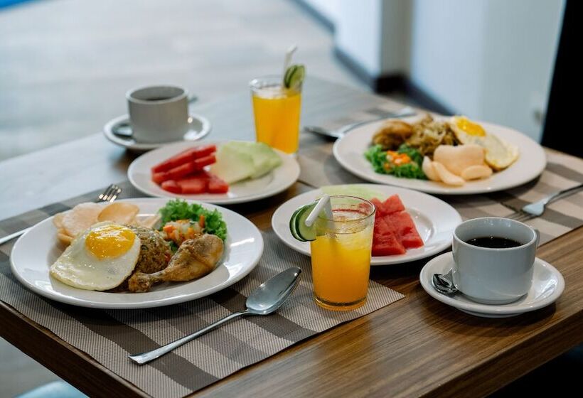 Everyday Hotel Kuta Central