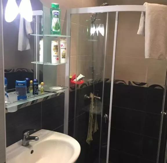 هتل Golden Eye Residence