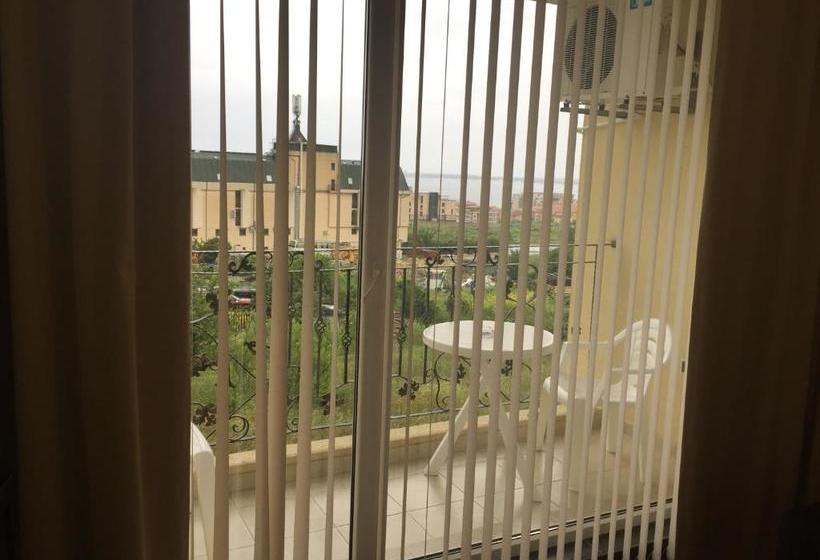 هتل Golden Eye Residence