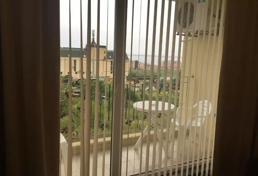 هتل Golden Eye Residence