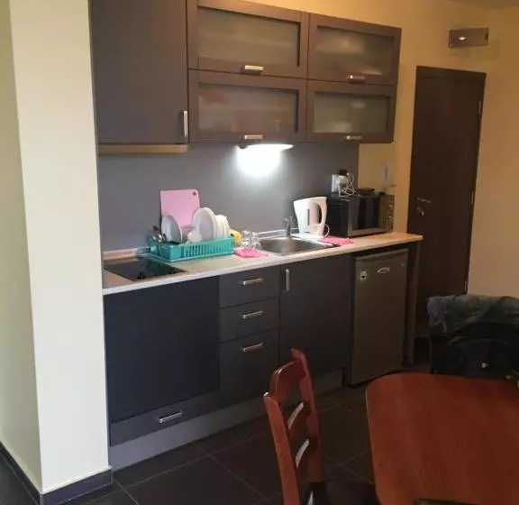 هتل Golden Eye Residence