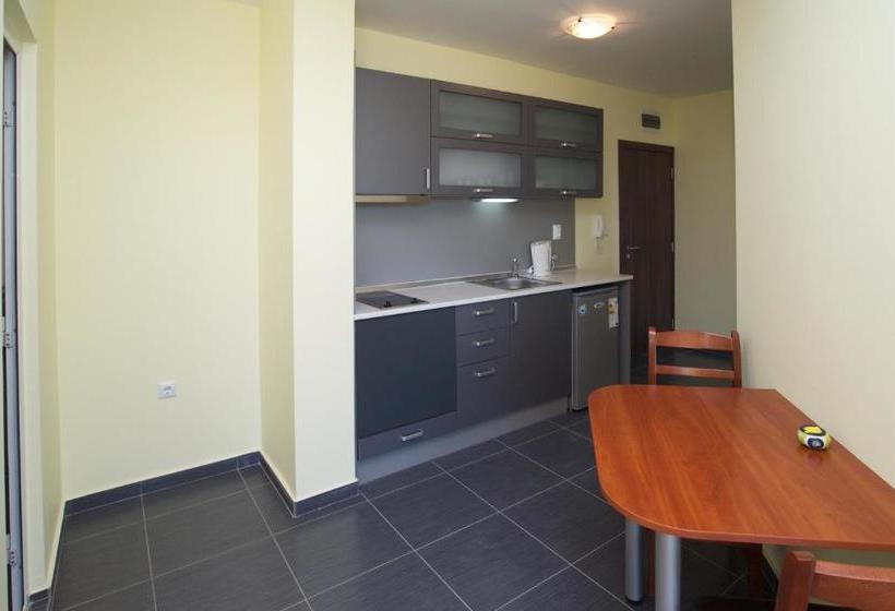 هتل Golden Eye Residence