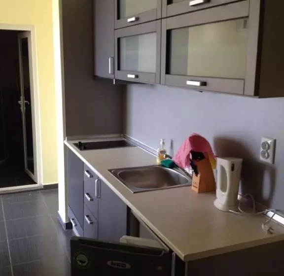 هتل Golden Eye Residence