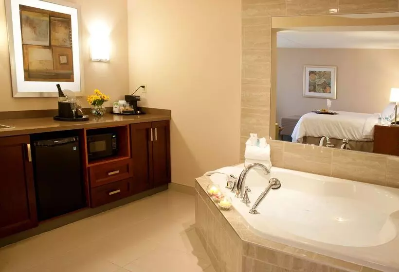 فندق Hampton Inn By Hilton Brampton Toronto