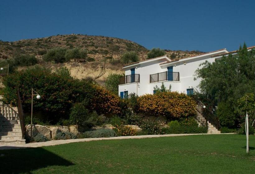 فندق Hylatio Tourist Village