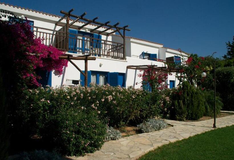 فندق Hylatio Tourist Village