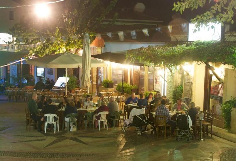 فندق Hylatio Tourist Village