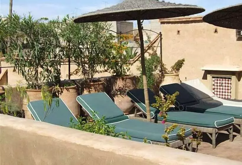 호텔 Palais Oumensour