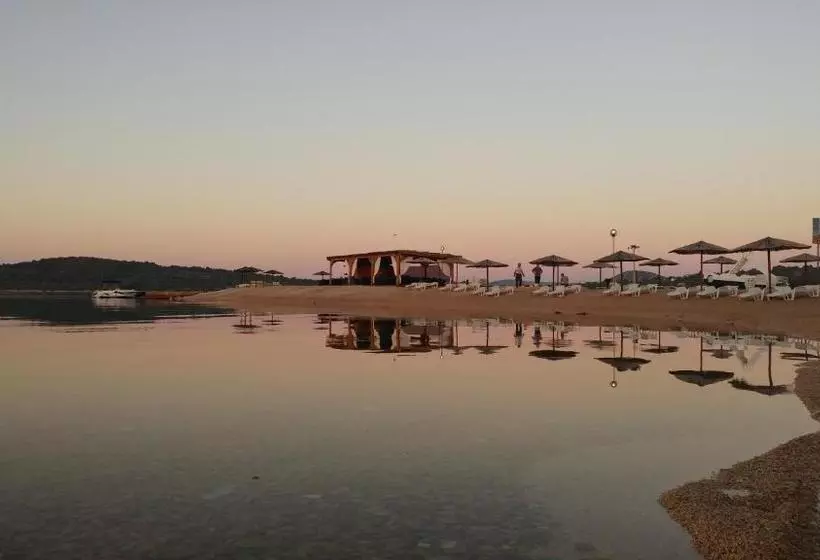 בית מלון כפרי Pansion Karoca