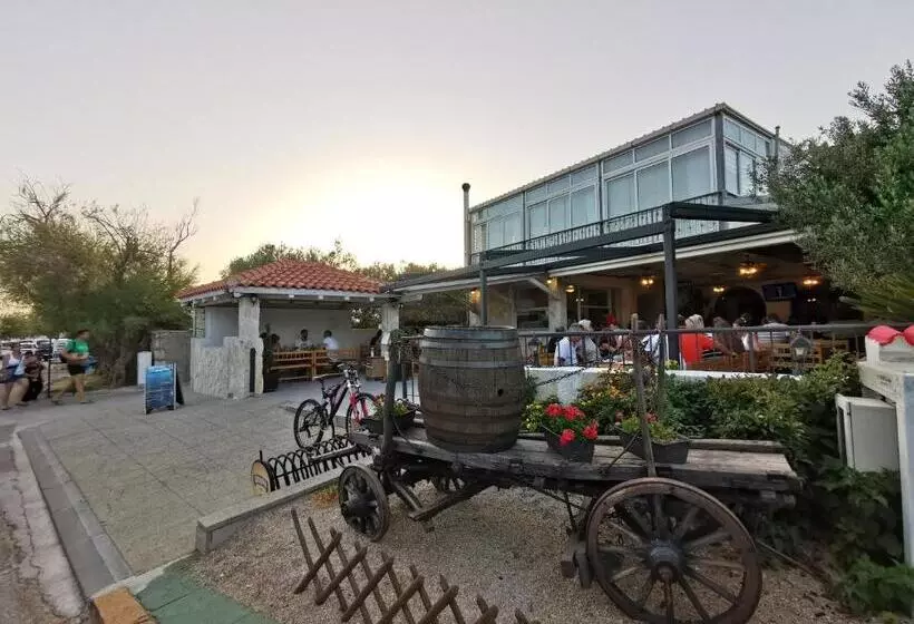 בית מלון כפרי Pansion Karoca